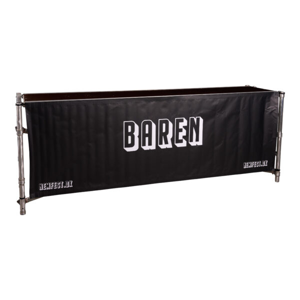 Stilladsbar med banner